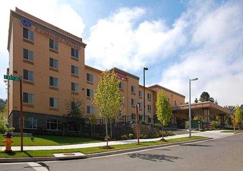 Comfort Suites Eugene Exterior foto